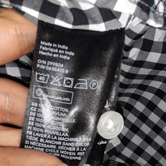 Button - Picture 2 of 3